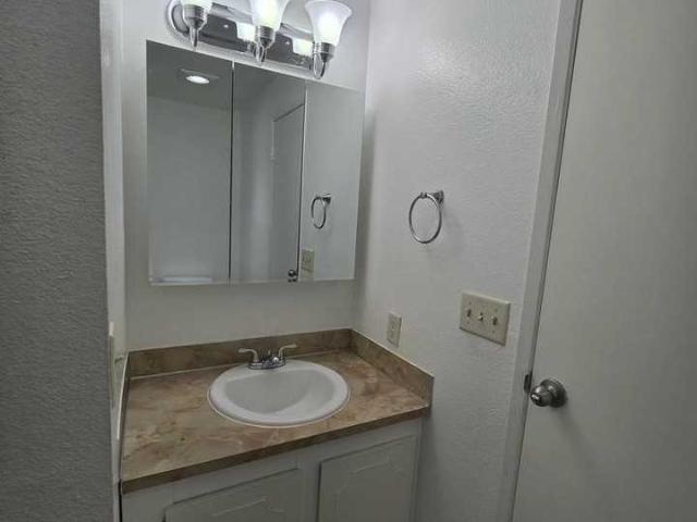 Apartment for rent in University Place, Washington