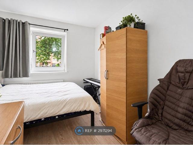 Room for rent in London Borough of Camden, Greater London