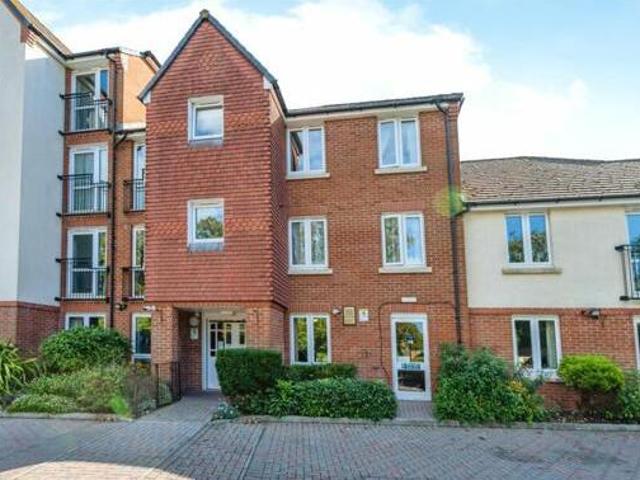 House for sale in Littlecote, West Sussex