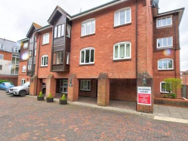 House for sale in Littlecote, West Sussex