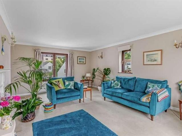 Apartment for rent in Middleton Estate, Bradford
