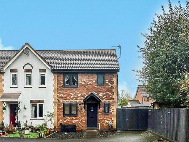House for sale in Lyons, Greater London
