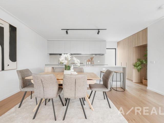 Townhouse for sale in Haven, Melbourne