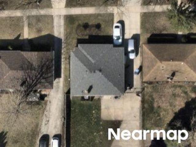 House for sale in Des Plaines, Illinois