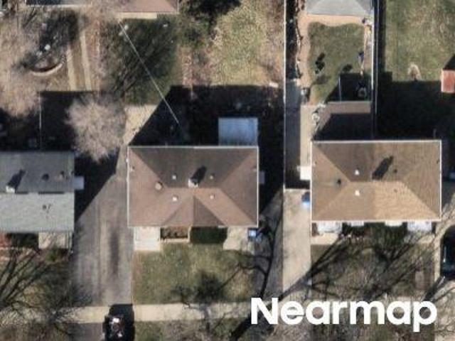 House for sale in Des Plaines, Illinois