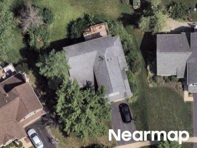 House for sale in Mchenry, Illinois