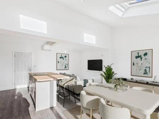 House for sale in High Field, York