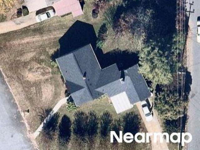 House for sale in Pfafftown, North Carolina