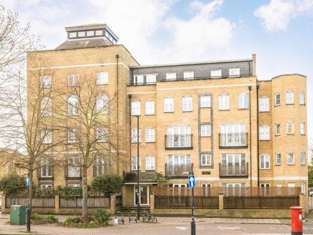 Apartment for rent in Stockwell Park, Greater London