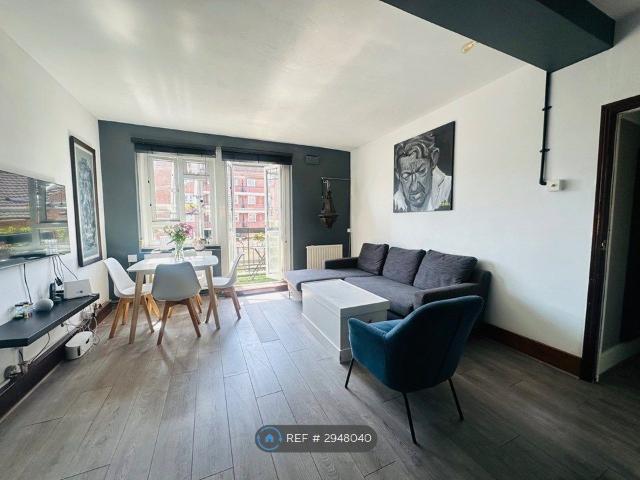Apartment for rent in Stockwell, Greater London