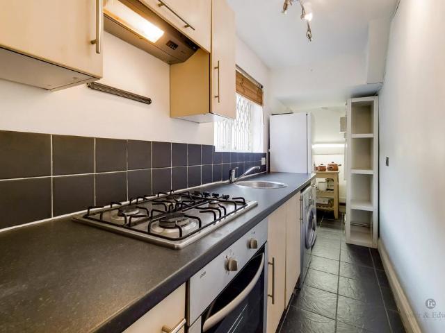 Apartment for rent in Stockwell Park, Greater London
