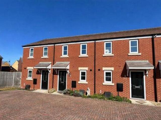 House for sale in Hampton Green, Cambridgeshire