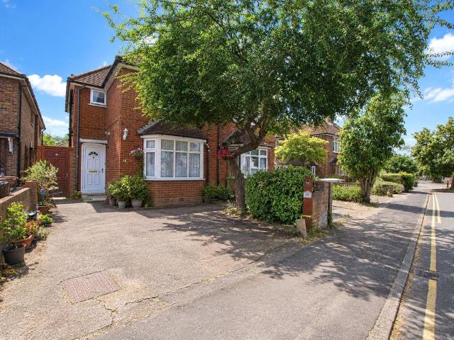 Room for rent in Bellfields, Westborough