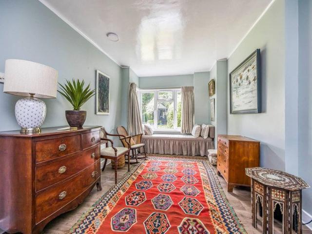 House for rent in Lavant, Littlecote