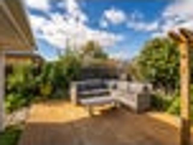 Townhouse for rent in Cable Bay, Nelson Bays