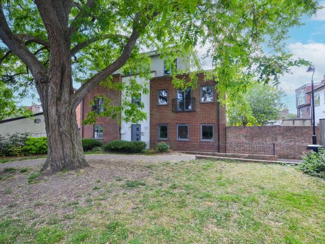 Apartment for rent in Charlotteville, Westborough