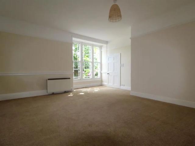 Apartment for rent in Strode, Devon