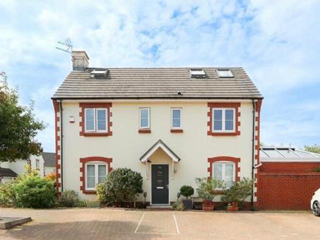 House for sale in Feckenham, City Of Bristol