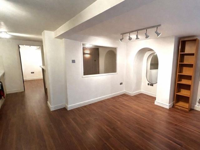 Apartment for rent in Charlotteville, Westborough