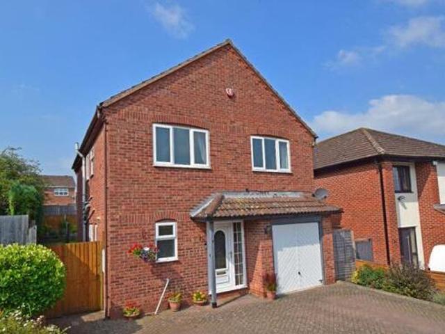 House for sale in Stoke Pound, Bromsgrove