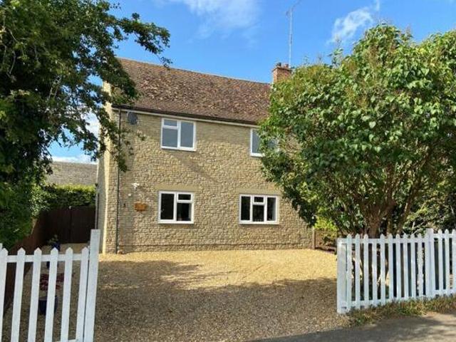 House for sale in Evershot, Oxfordshire