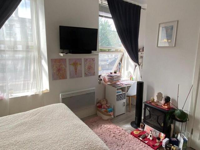 Studio for rent in West Hackney, Greater London