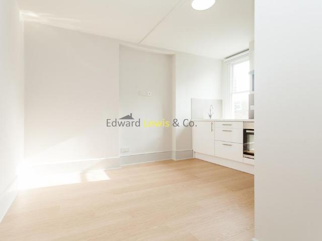 Apartment for rent in West Hackney, Greater London