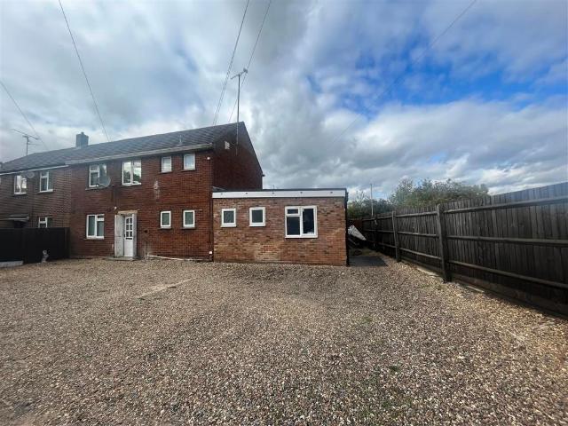 Studio for rent in Walton, Aylesbury
