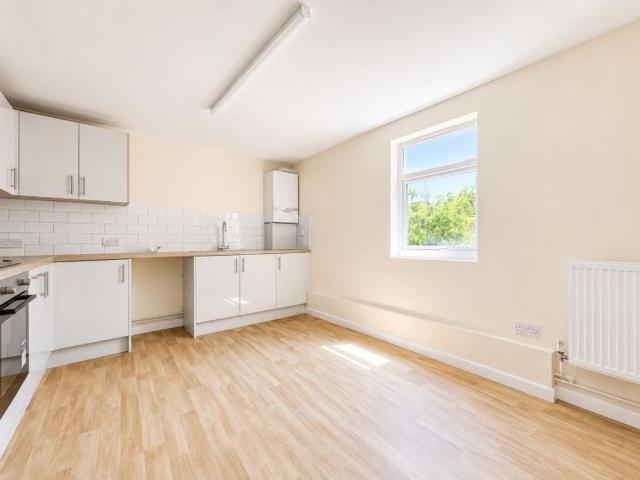 Apartment for rent in Forton, Middlecroft