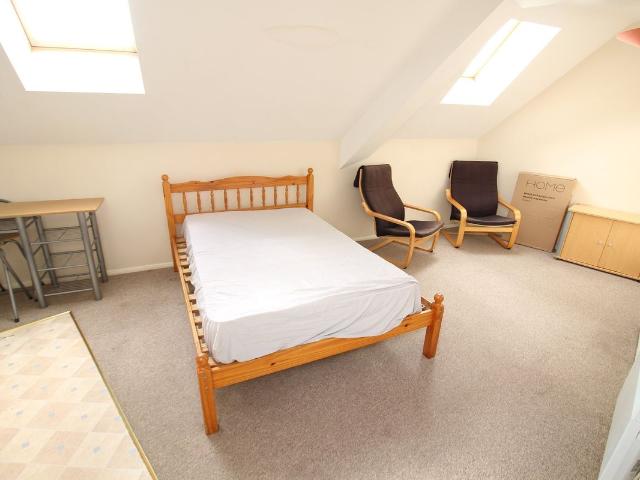Studio for rent in Charlotteville, Westborough