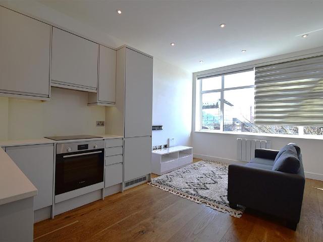Apartment for rent in Slough