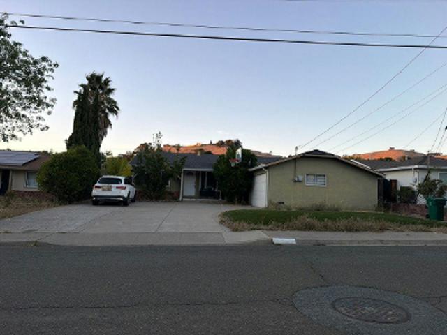 House for sale in Pinole, California