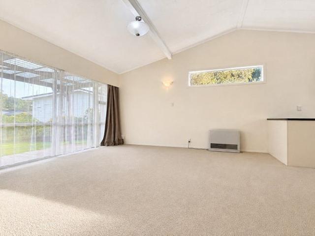 Apartment for rent in Days Bay, Wellington