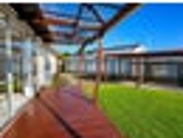 Apartment for rent in Days Bay, Wellington