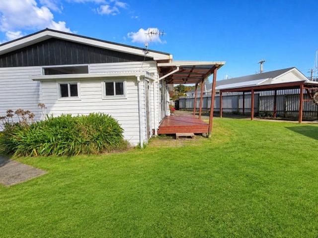 Apartment for rent in Days Bay, Wellington