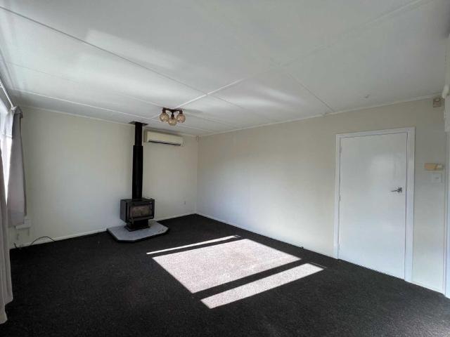 House for rent in Stokes Valley, Lower Hutt