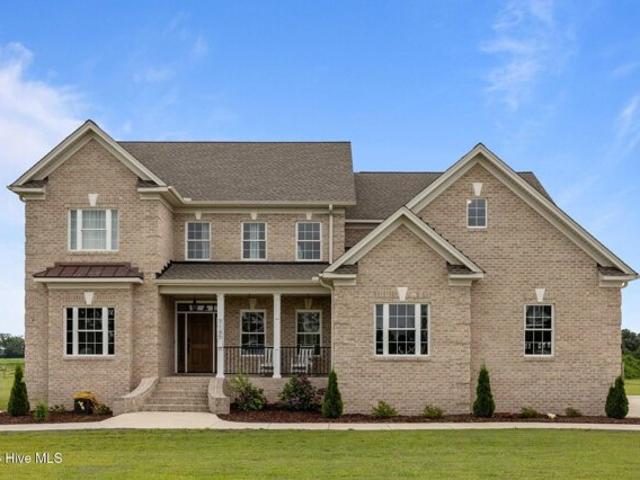 House for sale in Ayden