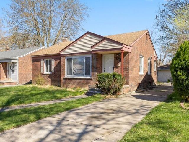House for sale in Inkster