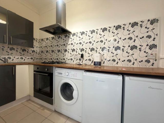 Studio for rent in Palmers Green, Greater London