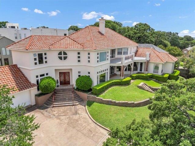 House for sale in Arlington, Texas