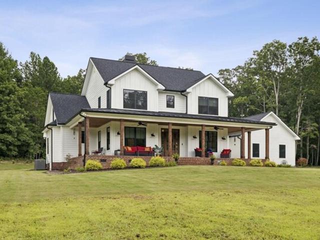 House for sale in Landrum