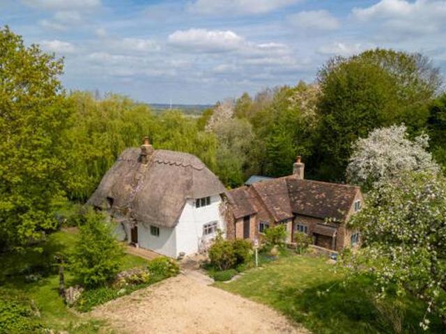 House for sale in Aylesbury, Buckinghamshire