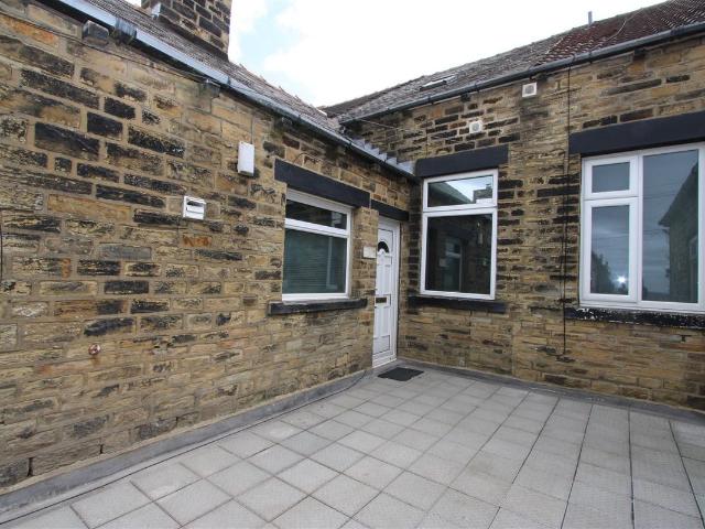 Apartment for rent in Eccleshill, West Yorkshire