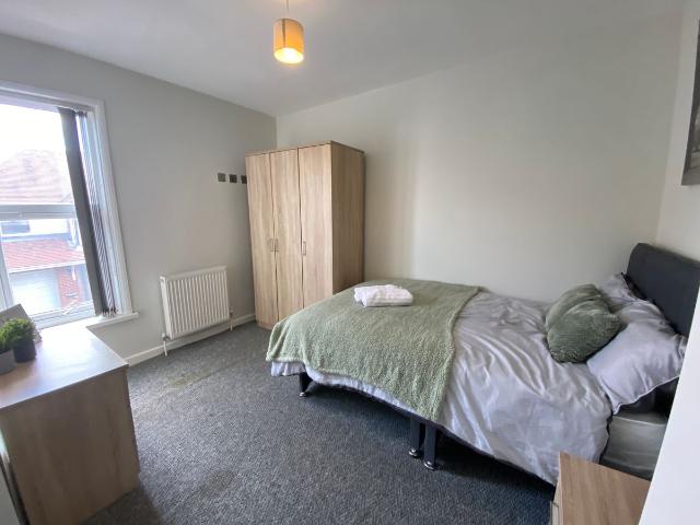 Room for rent in New Normanton, East Midlands