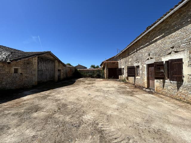 Maison vente à Niort, Clussais-la-pommeraie