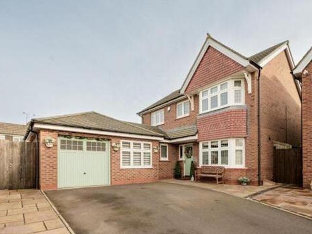 House for sale in Roby Mill, Lancashire