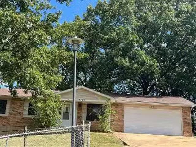 House for sale in Arnold