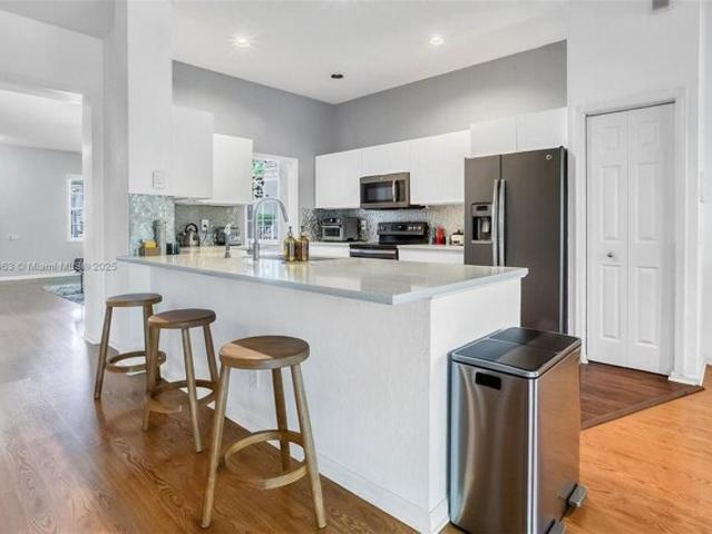 House for sale in Weston