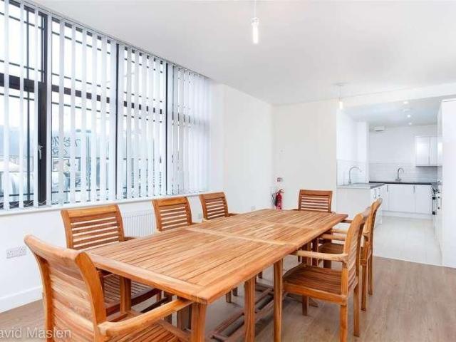 Studio for rent in Brunswick, Brighton