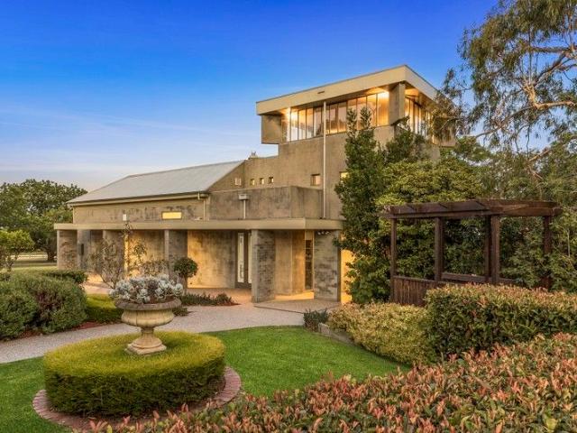 Cottage for sale in Drysdale, Victoria